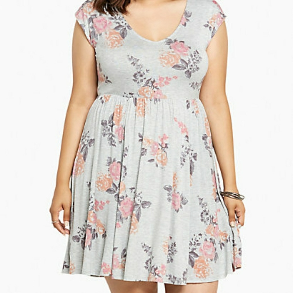 Torrid floral print jersey dress New with Tags - Picture 2 of 4